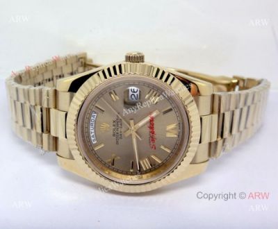 Replica Rolex Day-Date 40mm - Gold Roman Dial Watch - Luminous Markers